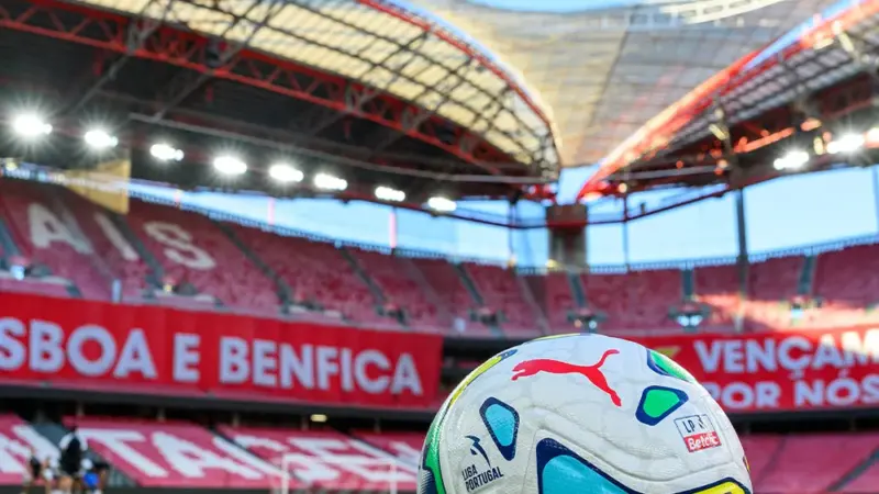 Lisbon sees Hearts suffer heavy 6-1 defeat to Benfica in Europa League qualifier