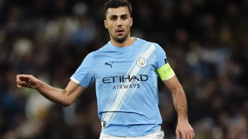 Chelsea set Enzo Fernández deadline as Man City face Rodri dilemma image 1