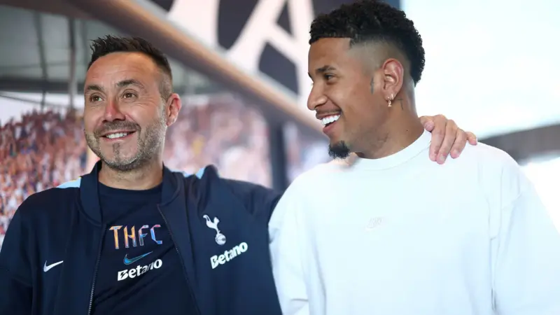 Tottenham agrees loan for Manchester City forward Omar Marmoush image 1