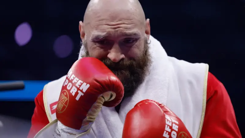 Former trainer discusses Anthony Joshua and Tyson Fury fight negotiations image 1